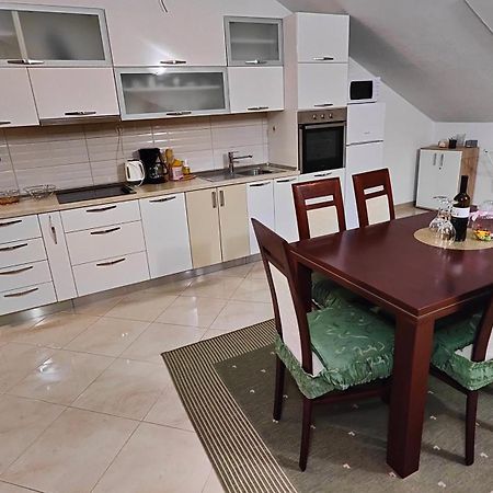 Apartmani Antonia Nakic -Stobrec Split Bagian luar foto