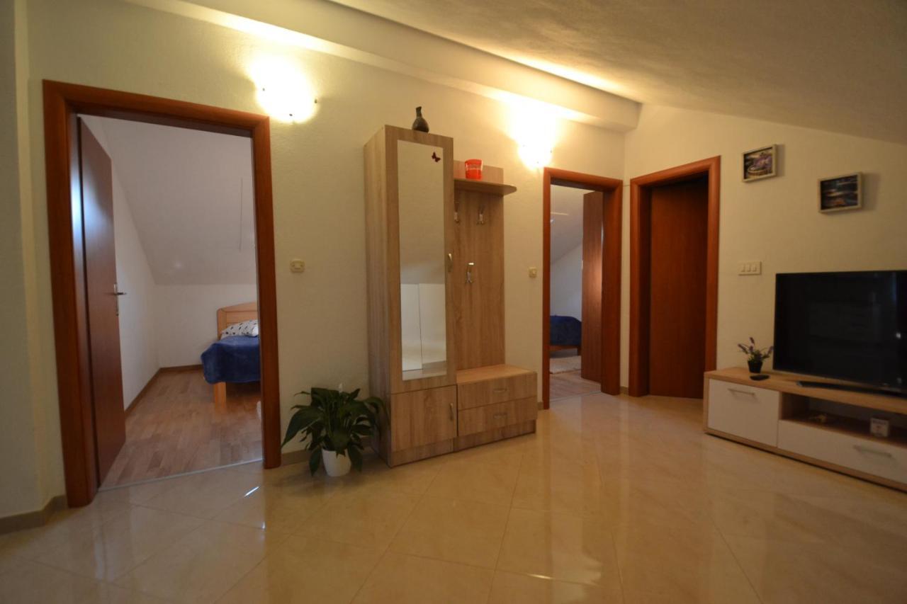 Apartmani Antonia Nakic -Stobrec Split Bagian luar foto