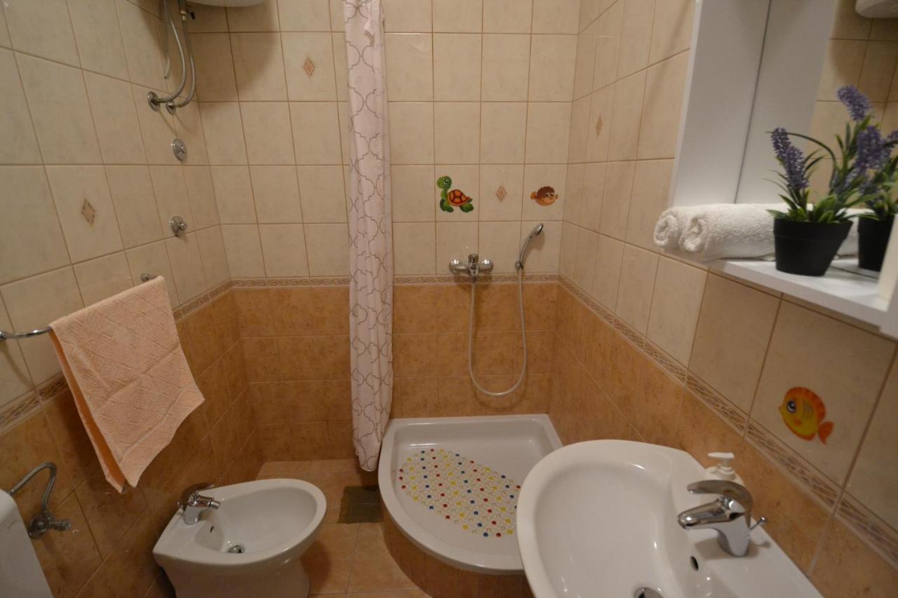 Apartmani Antonia Nakic -Stobrec Split Bagian luar foto